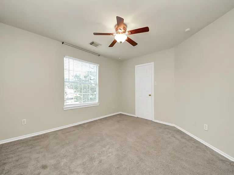 6019 Pennworth Ln — Photo 30