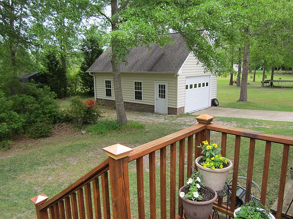 Detached Workshop 