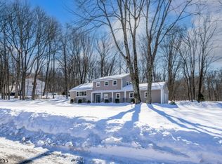 95 Fawnridge Dr, Washington Twp., NJ 07853