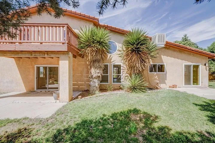 1700 Camino De La Sierra NE — Photo 24