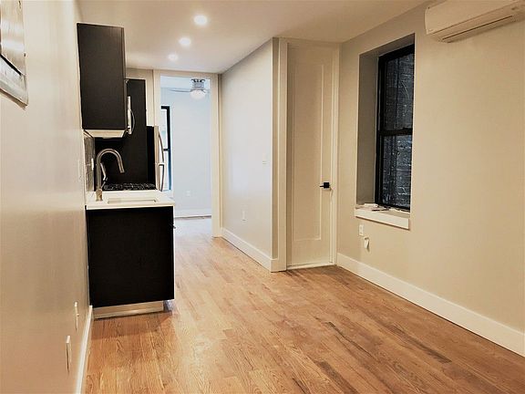 3rd image of 558 W 151st St APT 4