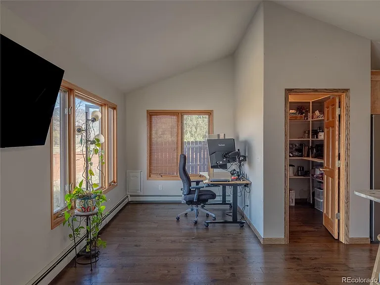 244 Mesa Ct — Photo 10