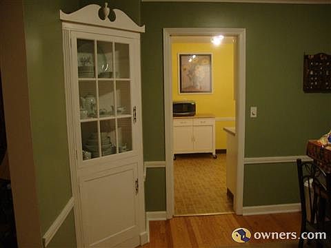 4th image of 228 Oak Knolls Ave S