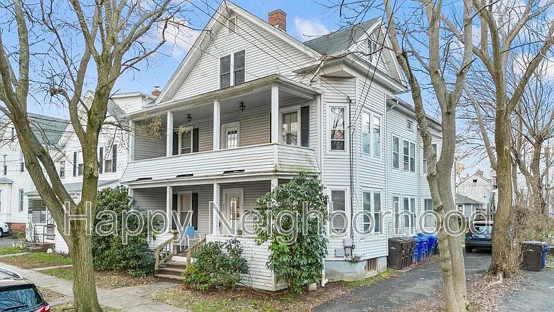 1 bed, 1.0 bath, 1000 sqft, $1,350 — Photo 1