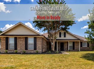 7692 Brierfield Dr E, Southaven, MS 38672