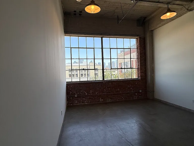 TEXERE PLAZA LOFTS — Photo 41