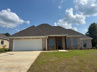 131 Lewis Farms Dr, Madison, MS 39110