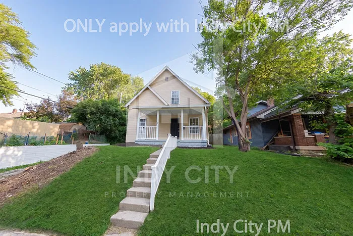 117 N Riley Ave — Photo 3
