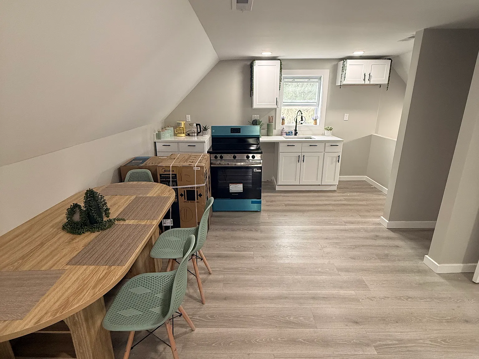 2 bed, 700 sqft, $1,800 — Photo 4