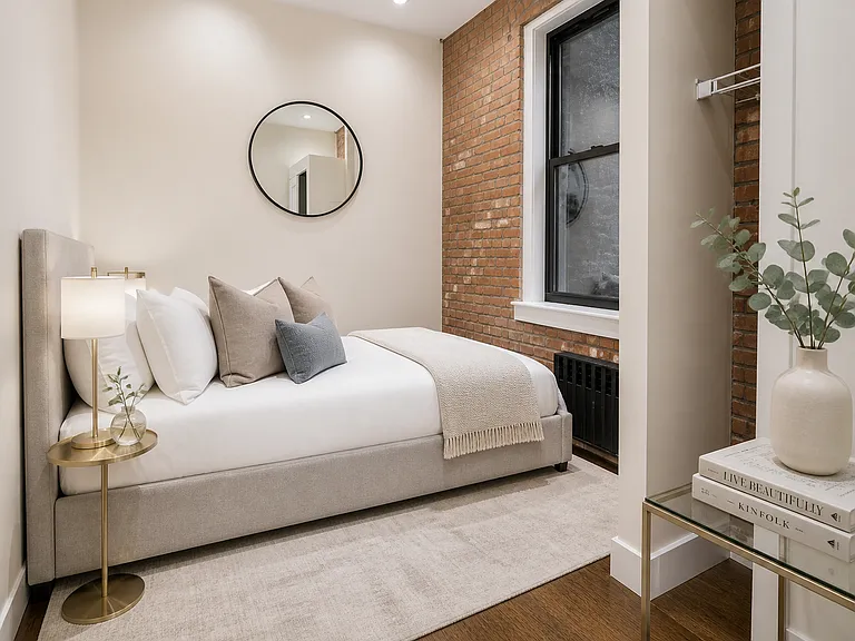 244 W 22nd St #5B — Photo 4