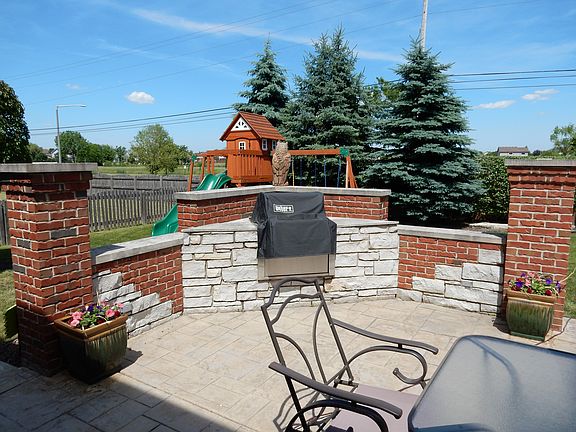 5th image of 2370 Cattlemen Dr
