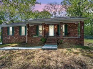 519 Spring Valley Dr, Columbia, TN 38401