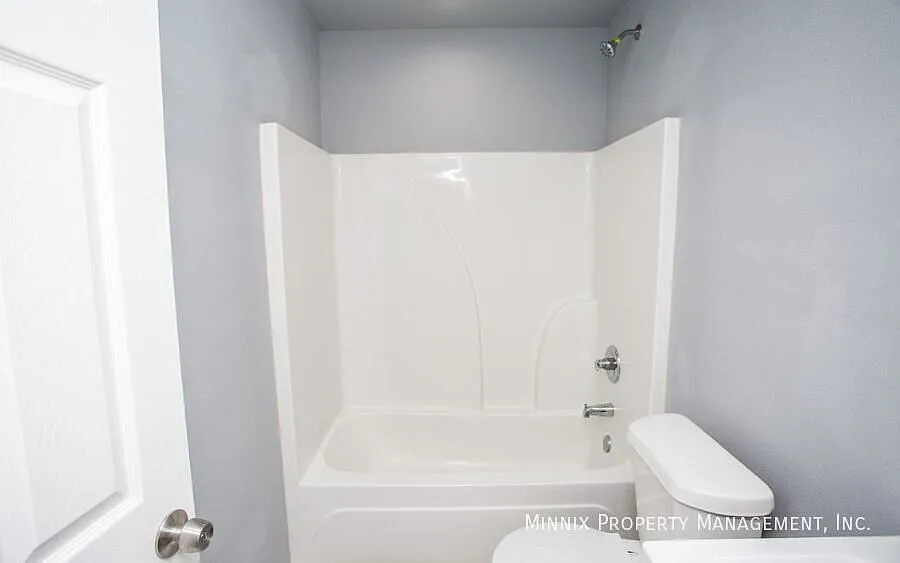 3 Bedroom/ 2 Bath | Frenship ISD | 8416 11th St. — Photo 4
