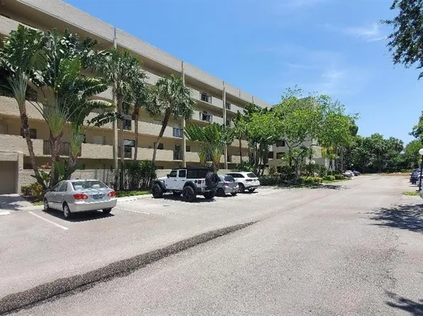 2900 NW 42nd Avenue #A106, Coconut Creek, FL 33066