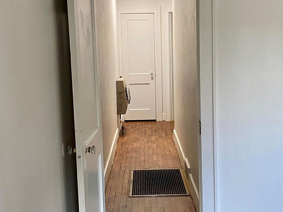 1st image of 138 Pearl Ave