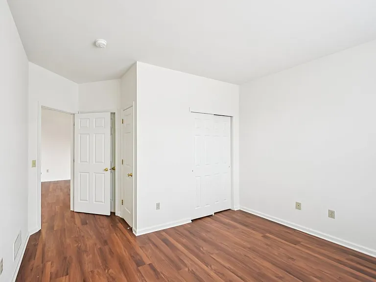Spring Creek Apartments — Photo 106