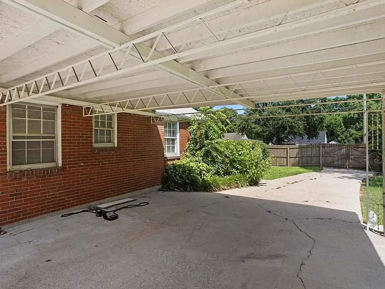 1001 Horseshoe Dr — Photo 38