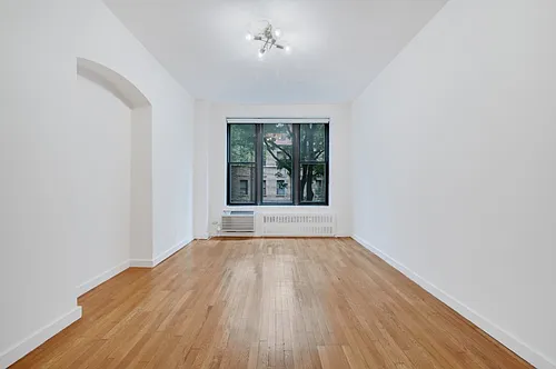 308 W 82nd St Photo 1 308 W 82nd St Photo 1