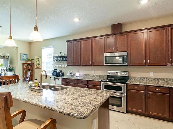 5th image of 3305 Meleto Blvd