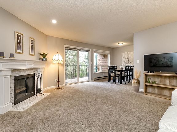 4th image of 7320 N Skyview Place #D203