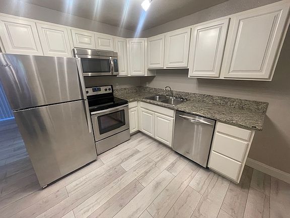4th image of 417 11th St #411
