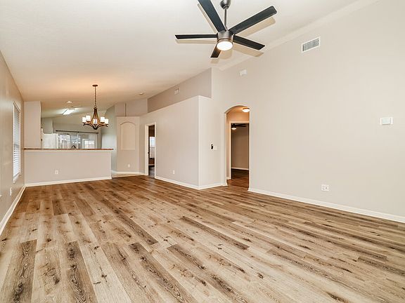 4th image of 11104 Robin Lake Ct