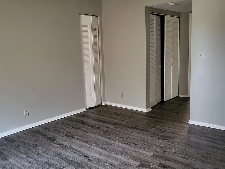 1009 Brookline Ave #2 — Photo 3
