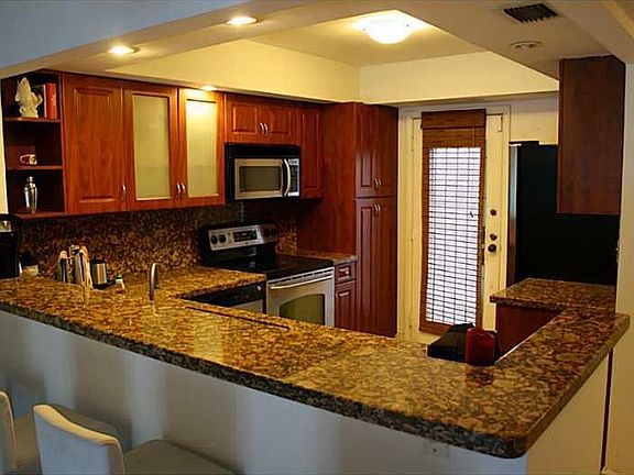 2nd image of 5961 N Falls Circle Dr APT 303
