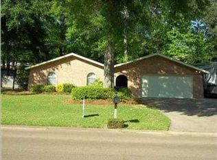 114 Woodgate Dr, Brandon, MS 39042