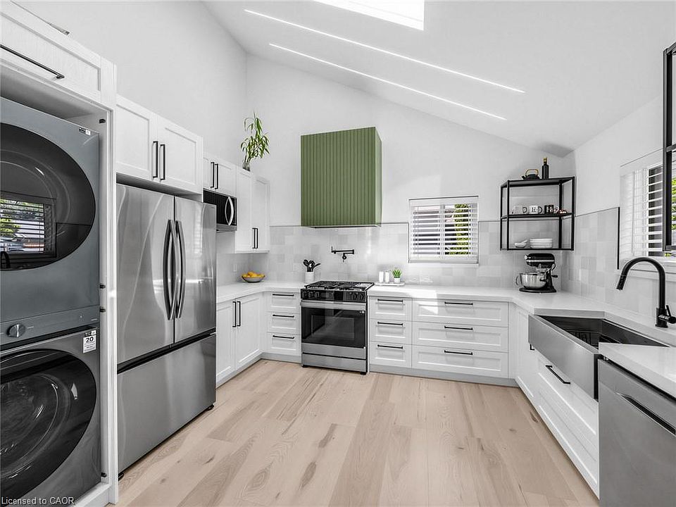 1st image of 13 Swanhurst Blvd