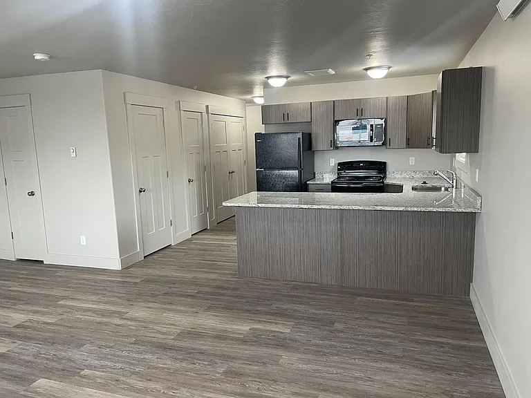 3562 Gample Ave — Photo 4