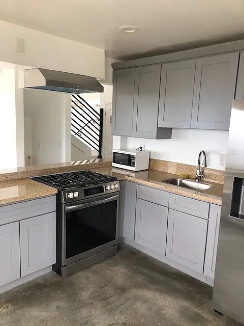 2 bed, 880 sqft, $2,100 — Photo 4
