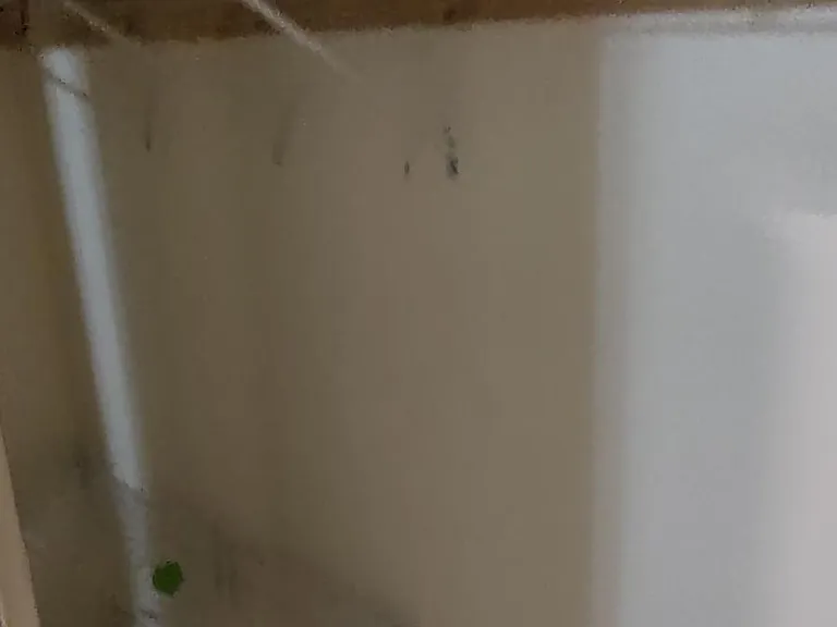 walk in closets in both bedrooms