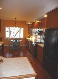 4th image of 1015 Laguna Dr
