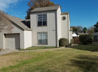 1306 Danbury Sq #B, Austin, TX 78723