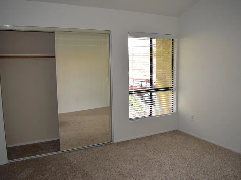 47 Redwood Ct — Photo 8