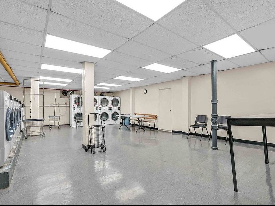 2nd image of 4225 80th St APT 1L