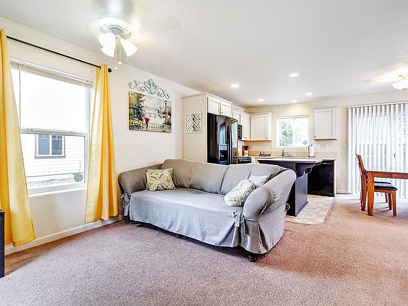2nd image of 631 SE Shega Ct