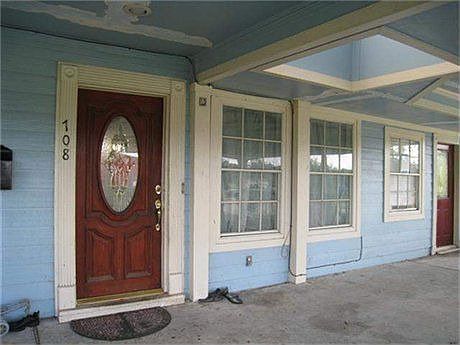 3rd image of 708 Avenue F