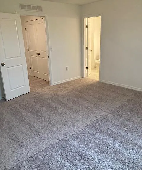1032 Appleton St — Photo 15