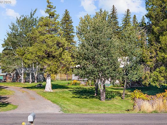 3rd image of 65237 Green Valley Rd
