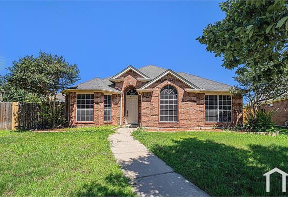 3rd image of 4721 Park Bend Dr