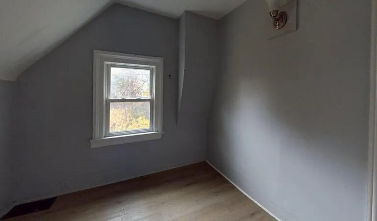 10 Locust St #2 — Photo 1
