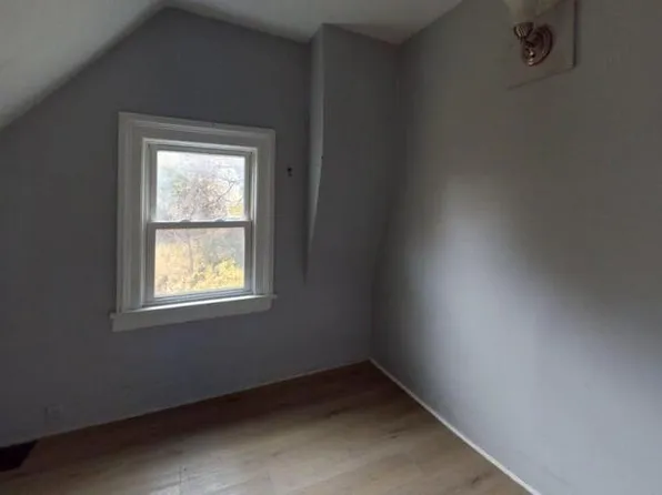 10 Locust St #2, Rochester, NY 14613