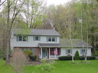 129 Tobey Rd, Apalachin, NY 13732