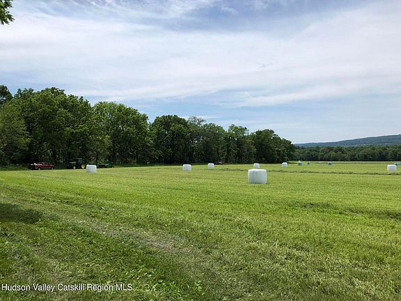 5th image of 181 Huguenot Street