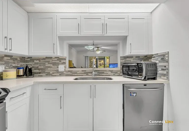 12651 SW 16th Ct — Photo 3