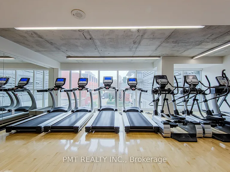 775 King St W #514 — Photo 21