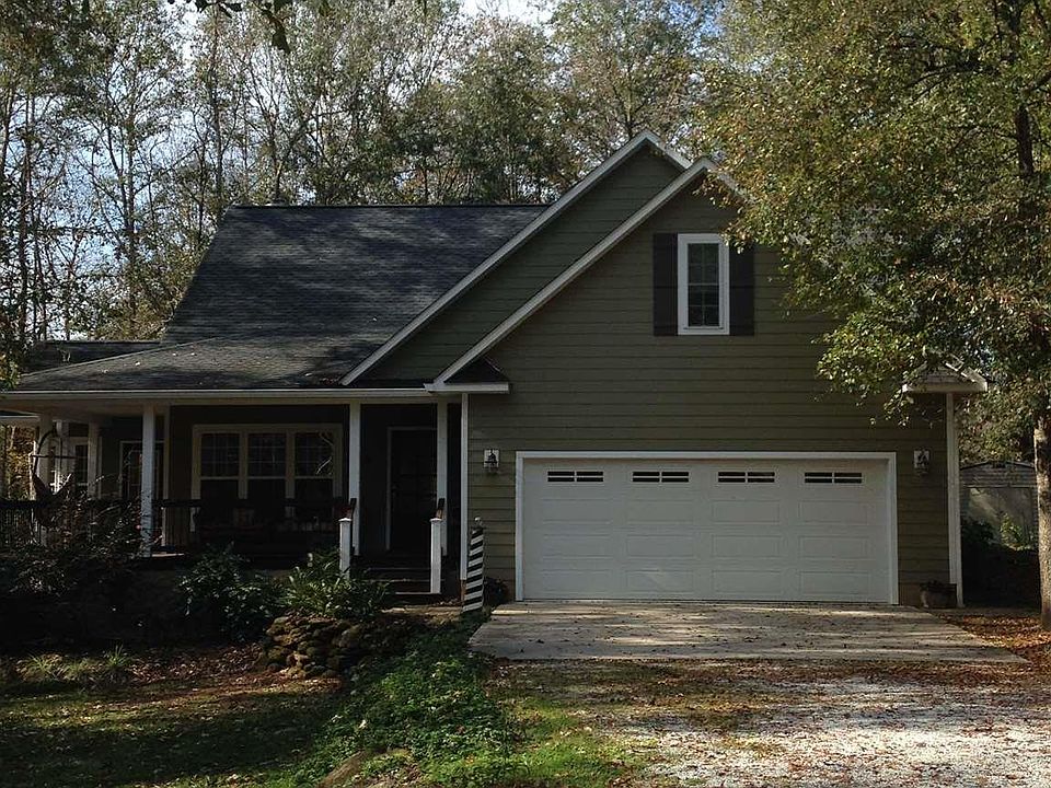 1st image of 820 Spring Creek Dr