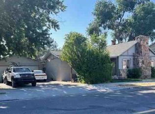 416 4th St, Sparks, NV 89431
